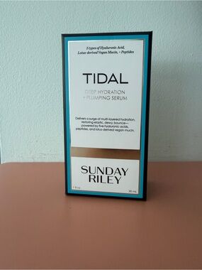 Sunday Riley Tidal Deep Hydration + Plumping Serum NIB, sealed 30 ml